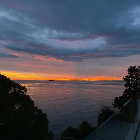 Seaside Escape * Triest