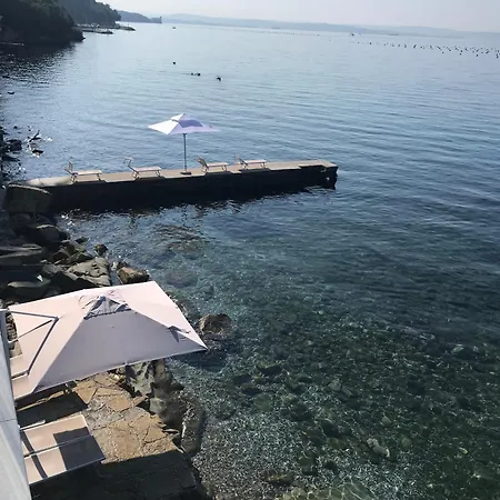 Seaside Escape 아파트
